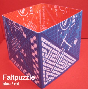 Ein Faltpuzzle blau_rot